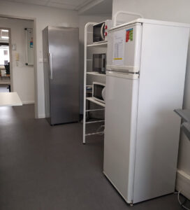 Aménagement de la salle annexe à la salle de convivialité
