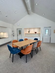 Salle de restauration résidence seniors – mobilier ABPost