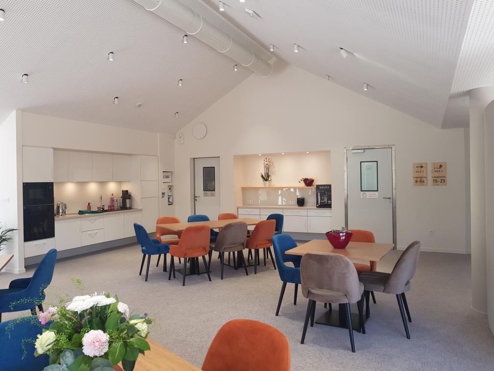 Mobilier de salle de restauration - MARPA d'Isigny-le-Buat